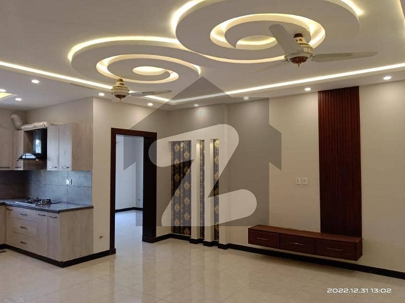 7 Marla Portion For Rent in Bahria Town Phase 8 (One Portion Locked)