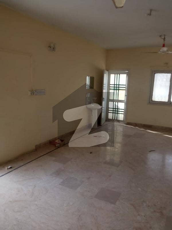 1665 Square Feet Flat In Central Gulshan-e-Iqbal - Block 13/A For sale