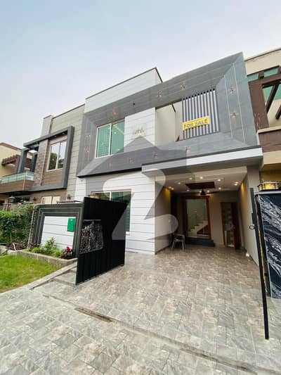 5 MARLA BRAND NEW HOUSE FOR SALE BAHRIA TOWN LAHORE AA BLOCK