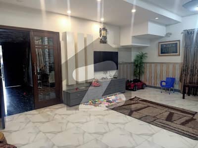 1 Kanal Most Extraordinary House For Sale In Sector C Janiper Block Bahria Town Lahore