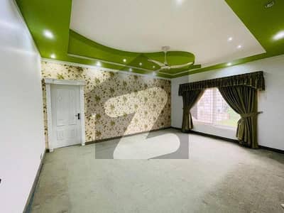 4 Kanal Neat and Clean Upper Portion With Gas Available For Rent In Bahria Town Lahore.