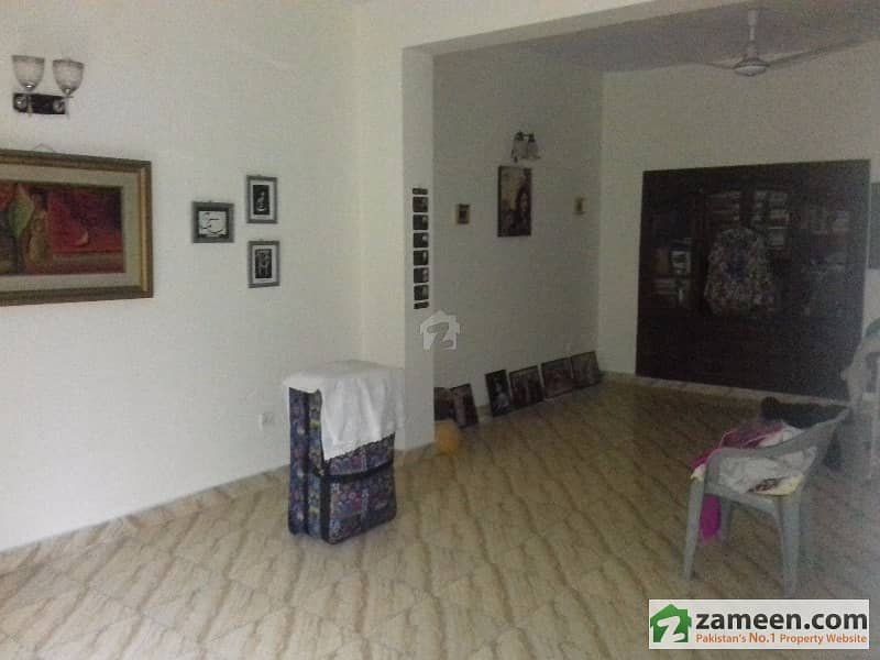 10 Marla Double Storey House For Sale In Gulberg FCC Canal Location