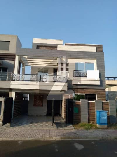 8 Marla Brand New Luxury House For Sale in Bahria Orchard Phase 3