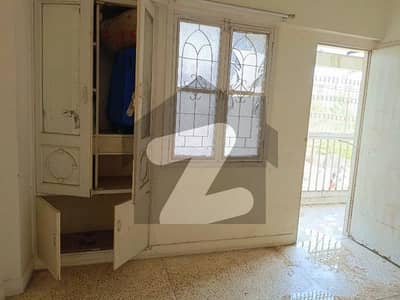 2 Bed D/D Flat In Boundery Wall ON SALE at Gulshah-E-Iqbal Behind Hassan Square