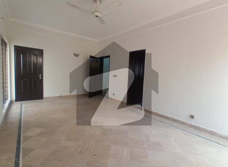 1 Kanal Upper Portion For Rent In DHA Lahore Phase 4 Block DD