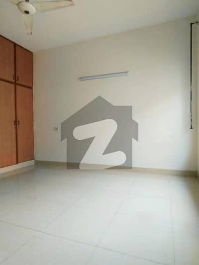 1 Kanal Upper Portion Available For Rent In DHA Phase 5 Lahore