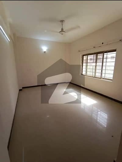 3 bed Apartment for Rent