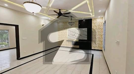 355 SQYD 5 Bedrooms House For Sale In G-9, Islamabad.