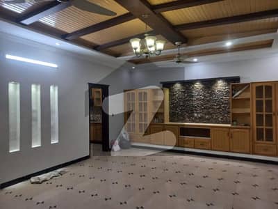 رینج روڈ راولپنڈی میں 6 کمروں کا 10 مرلہ مکان 3.95 کروڑ میں برائے فروخت۔