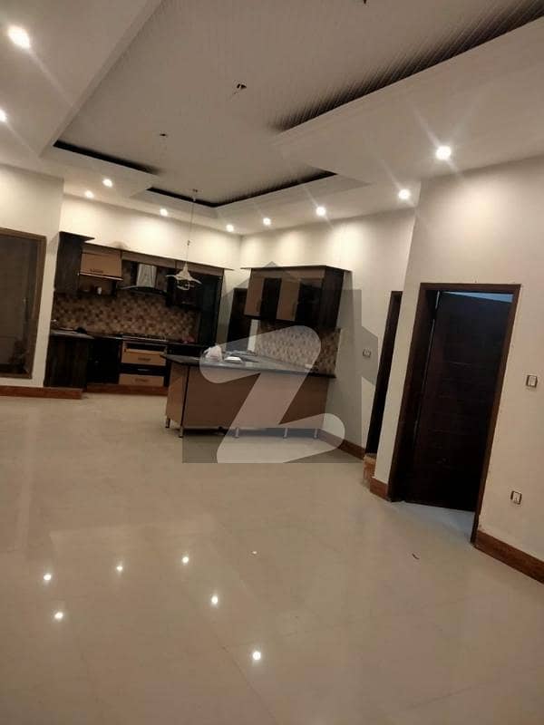 brand new portion 3 bed dd available for rent in gulshan iqbal