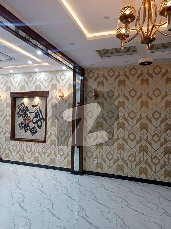BRAND NEW LUXURY 5 MARLA HOUSE FOR SALE IN BAHRIA TOWN LAHORE