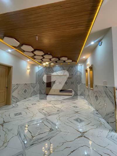 10 Marla Beautiful Fresh House For Sale In Hayatabad