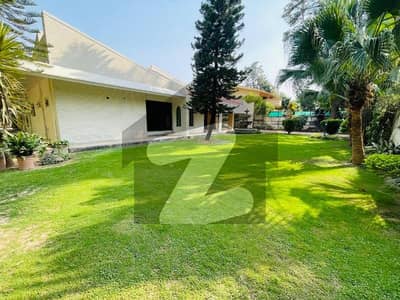 Luxury House 4 kanal On Prime Location Available For Rent in Islamabad