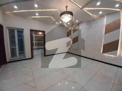 ایڈن ویلی فیصل آباد میں 3 کمروں کا 5 مرلہ مکان 2.0 کروڑ میں برائے فروخت۔
