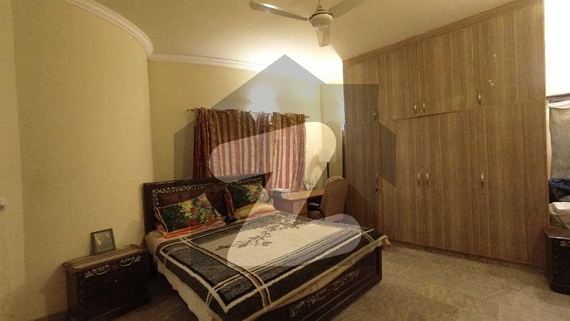 ای ۔ 11/2 ای ۔ 11,اسلام آباد میں 6 کمروں کا 16 مرلہ مکان 6.5 کروڑ میں برائے فروخت۔