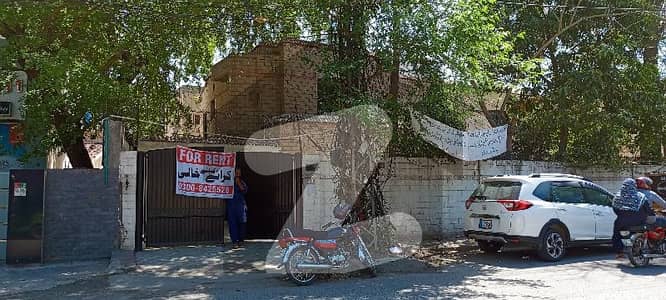 گلبرگ 2 گلبرگ,لاہور میں 5 کمروں کا 1 کنال مکان 3.0 لاکھ میں کرایہ پر دستیاب ہے۔