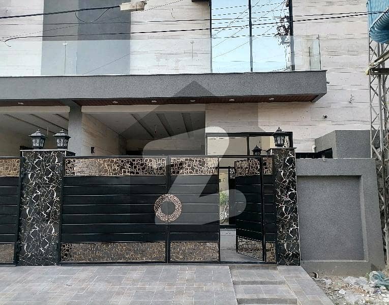 5 Marla House In Johar Town Phase 2 Is Available For sale near emporium mall and Expo center brand new house tilted floorin owner build