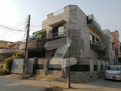 10 MARLA Corner House For Sale Johar Town Phase 1 Owner Build Marble Following Near Canal Road Near G1 Market