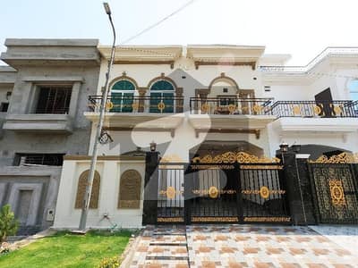 In Khayaban-E-Amin - Block L House For Sale Sized 5 Marla