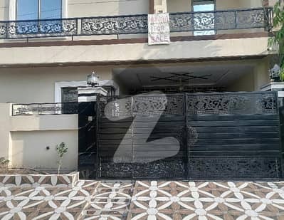 6Marla House for sale Johar town phase 2 near emporium mall and Expo center owner build brand new house far sale tilted flooring