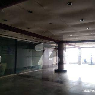 1 kanal plaza building for rent triple story near khokhar chowck for clinic software house call center showroom