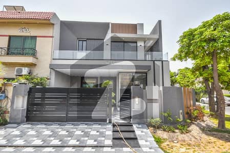 05 MARLA ULTRA MODERN DESIGN HOUSE FOR SALE IN DHA 9 TOWN