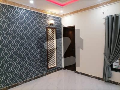 Prime Location New Lahore City House Sized 5 Marla Is Available