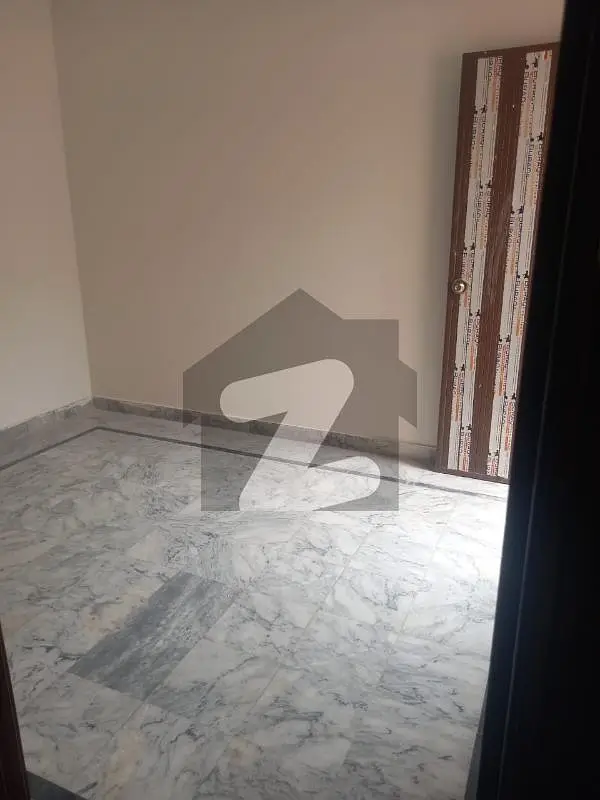1 Kanal Upper Portion Lower Locked Available For Rent in DHA Phase 4 AA Block