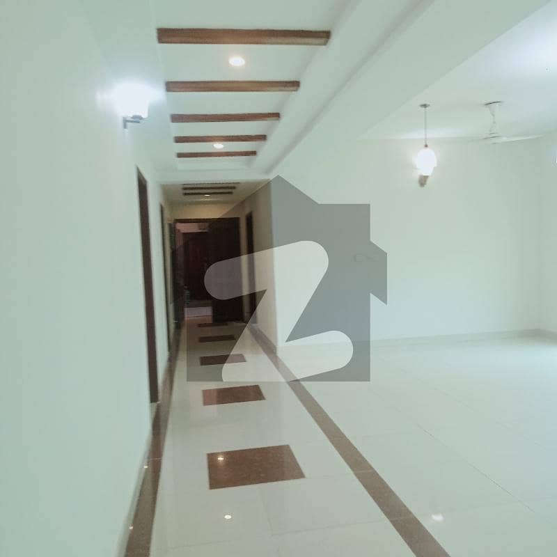3 floor Available For Sale in Askari 11 Lahore