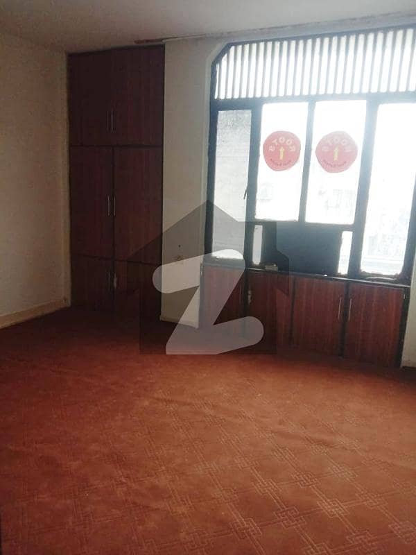 4 Marla Commerical Office On 2d Floor For Rent