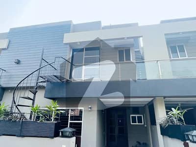 5 Marla House for Sale in Paragon City