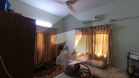 Prime Location House Of 233 Square Yards Is Available For sale