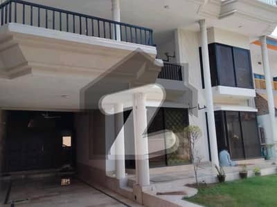 1000 Square Yards 3 Beds House For Rent In E-7, Islamabad.