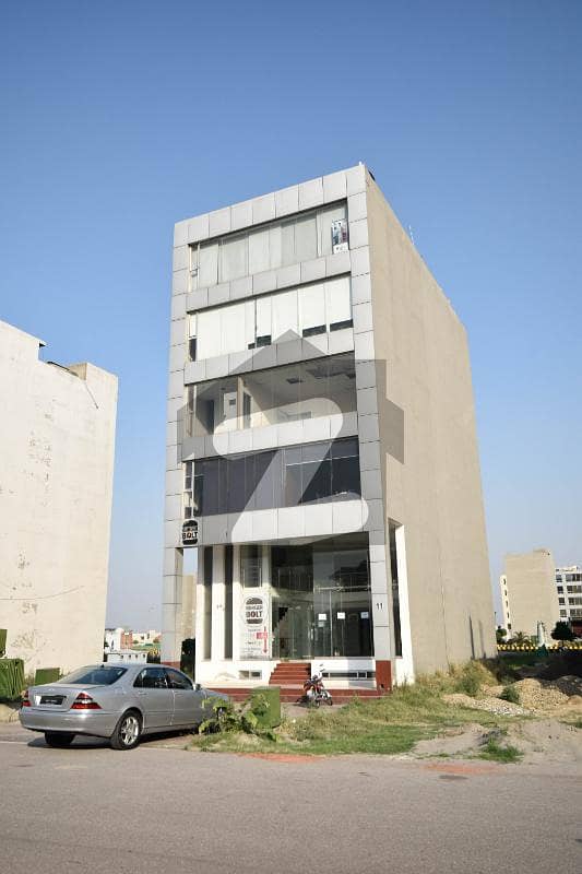 1ST FLOOR 4 MARLA BRAND NEW COMMCEAIL FOR RENT TOP LOCATION IN DHA PHASE 6