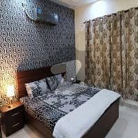 وینس ہاؤسنگ سکیم لاہور میں 5 کمروں کا 16 مرلہ مکان 1.3 لاکھ میں کرایہ پر دستیاب ہے۔