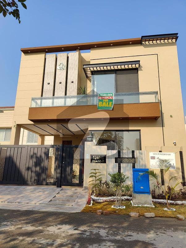 Abid Associates Showcasing 6 marla Multicomplex featuring ultramodern villa