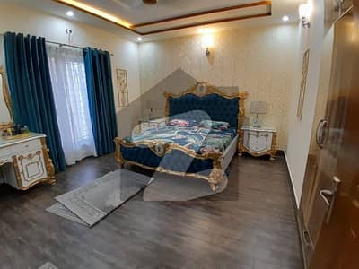 آرکیٹیکٹس انجنیئرز ہاؤسنگ سوسائٹی لاہور میں 5 کمروں کا 10 مرلہ مکان 2.95 کروڑ میں برائے فروخت۔