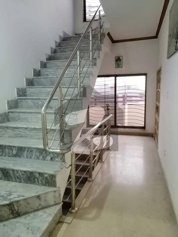 UPPER PORTION FOR RENT IN G-14 UPPER PORTION FOR RENT IN G-14