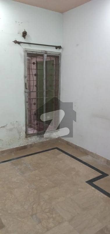 2.5 Marla Lower Portion Available For Rent In Zafar Colony Lahore