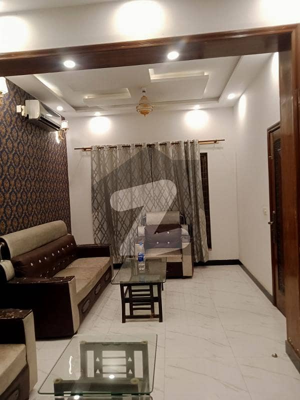 پنجاب سمال انڈسٹریز کالونی لاہور میں 3 کمروں کا 4 مرلہ مکان 61.0 ہزار میں کرایہ پر دستیاب ہے۔