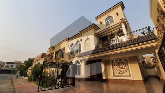 10 Marla House For Rent At Very Ideal Location In Bahria Town Sector E