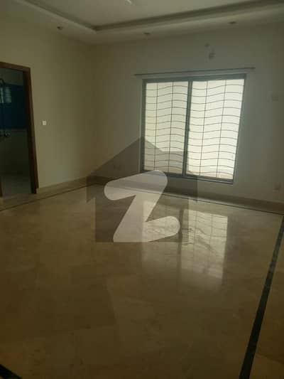 1 kanal upper Portion Lower Lock Independent House for rent in DHA Phase 4