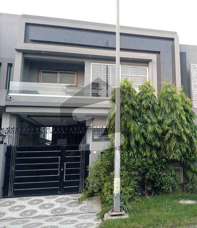 5 MARLA SLIGHTLY USED BEAUTIFUL MODERN DESIGN HOUSE FOR SALE IN DHA PHASE 9 TOWN HOT LOCATION