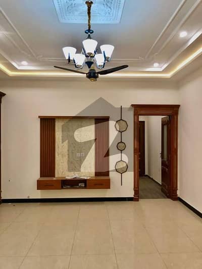 10 Marla Double store House For Rent In Royal Orchard