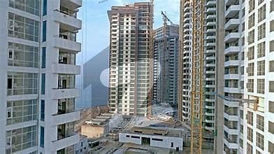 4 bedrooms Apartment in Pearl towers