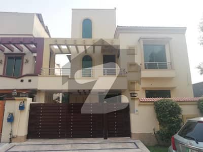 10 Marla Like A New House For Rent In Gulbahar Block Bahria Town Lahore