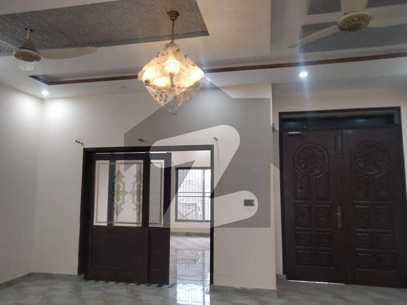 10 MARLA BRAND NEW FIRST ENTRY 5 BEDS DOUBLE UNIT HOUSE DOUBLE KITCHEN NEAT AND CLEAN NEAR TO SHOUKET KHANUM FOR DETAIL CAL PLZ NO SMS NO WHATSP ONLY CAL PLZ