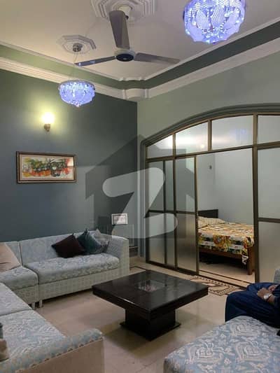 پی آئی اے ہاؤسنگ سوسائٹی فیصل کنٹونمنٹ,کینٹ,کراچی میں 9 کمروں کا 8 مرلہ مکان 5.25 کروڑ میں برائے فروخت۔