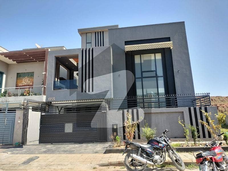 10 Marla like a brand new house available for rent in bahria town ph 8