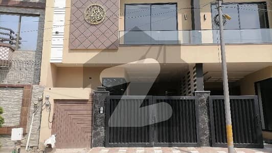 Stunning And Affordable House Available For Sale In Samundari Road
